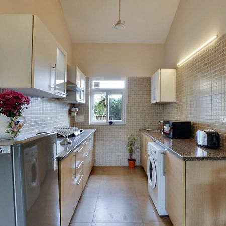 Veera Strand Park Serviced Apartments Near Calangute Bagian luar foto