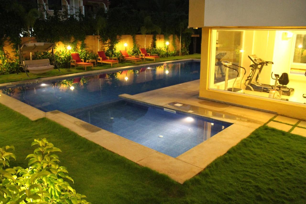 Veera Strand Park Serviced Apartments Near Calangute Bagian luar foto
