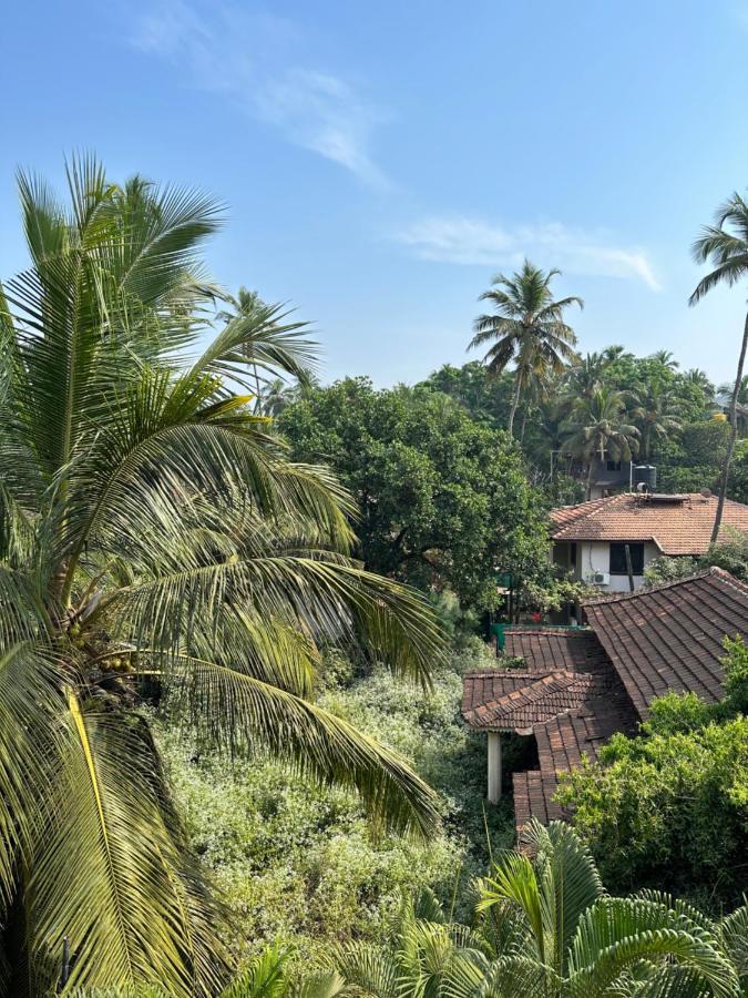 Veera Strand Park Serviced Apartments Near Calangute Bagian luar foto