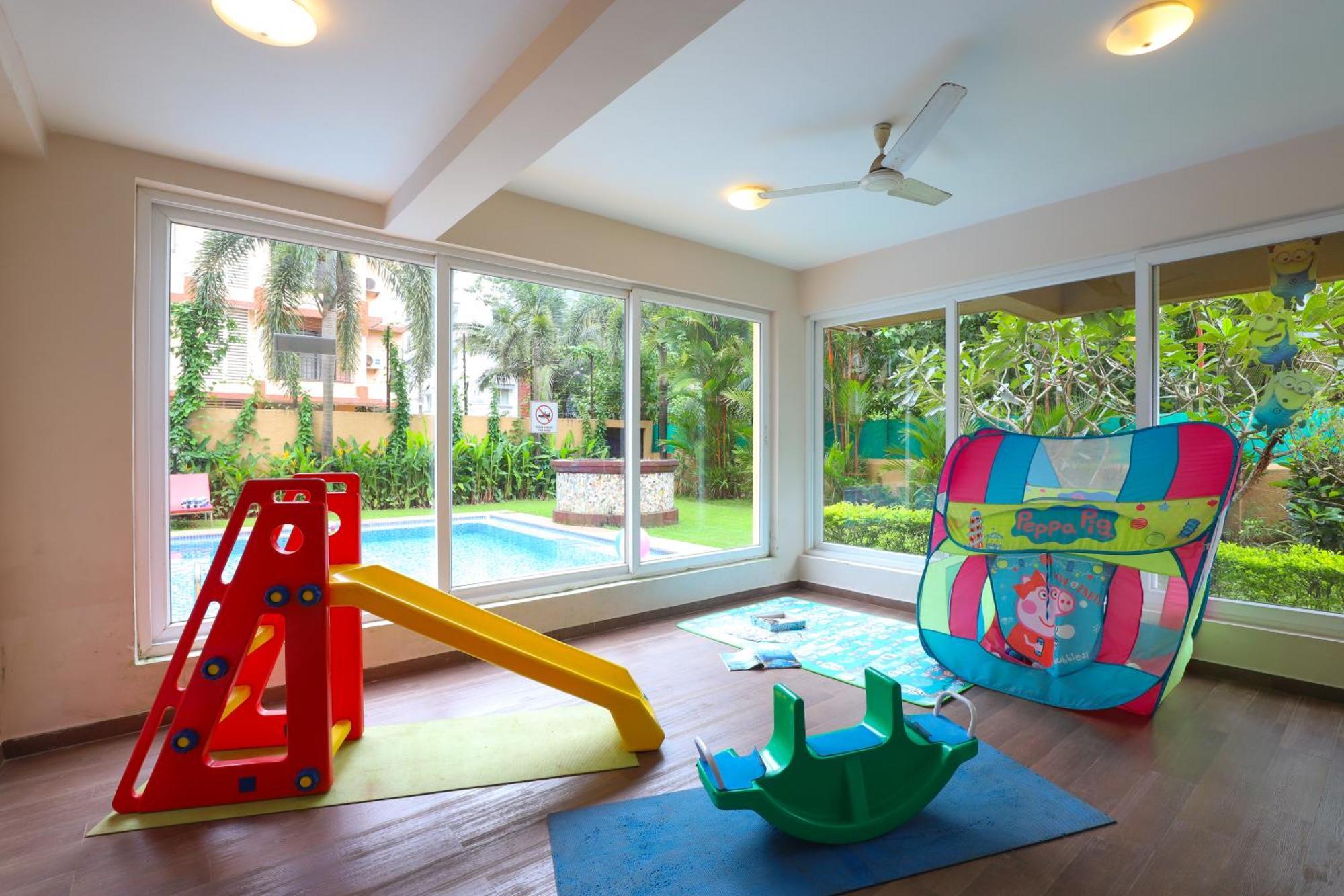 Veera Strand Park Serviced Apartments Near Calangute Bagian luar foto