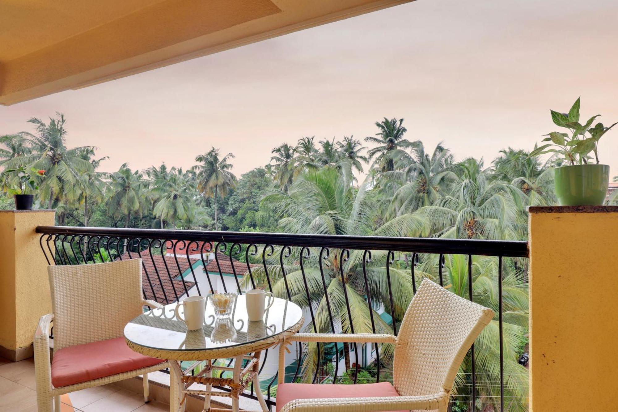 Veera Strand Park Serviced Apartments Near Calangute Bagian luar foto