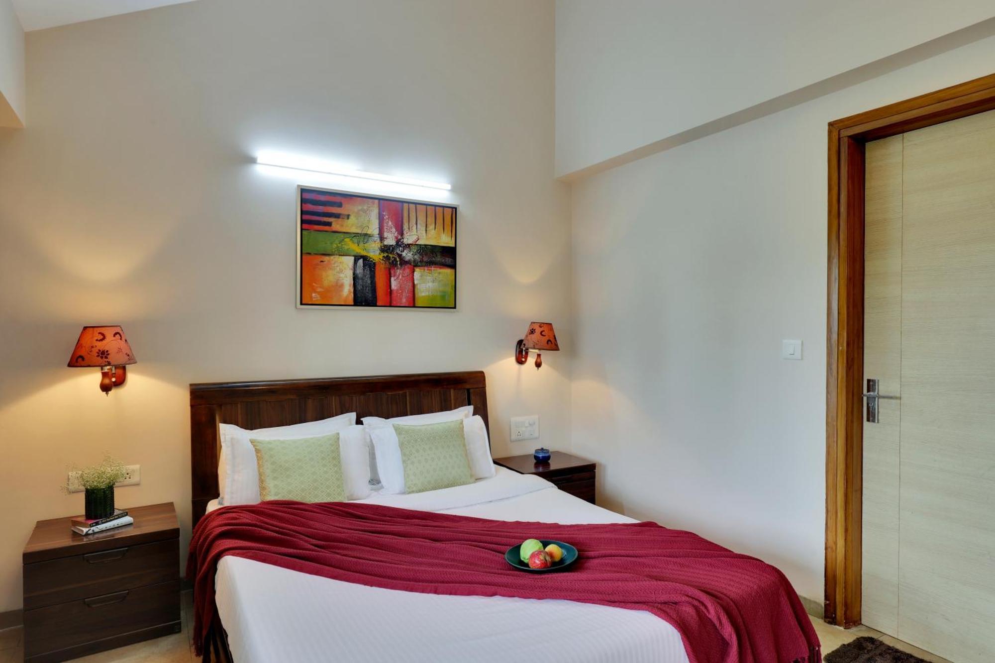 Veera Strand Park Serviced Apartments Near Calangute Bagian luar foto